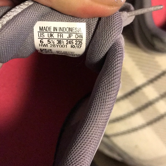 Adidas pink and grey - Picture 4 of 6